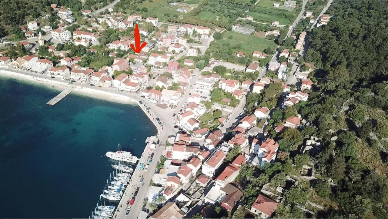 Lena'S Traditional Villa Agia Efimia 外观 照片