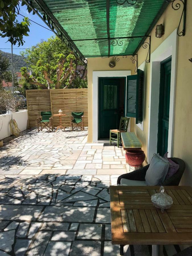 Lena'S Traditional Villa Agia Efimia 外观 照片